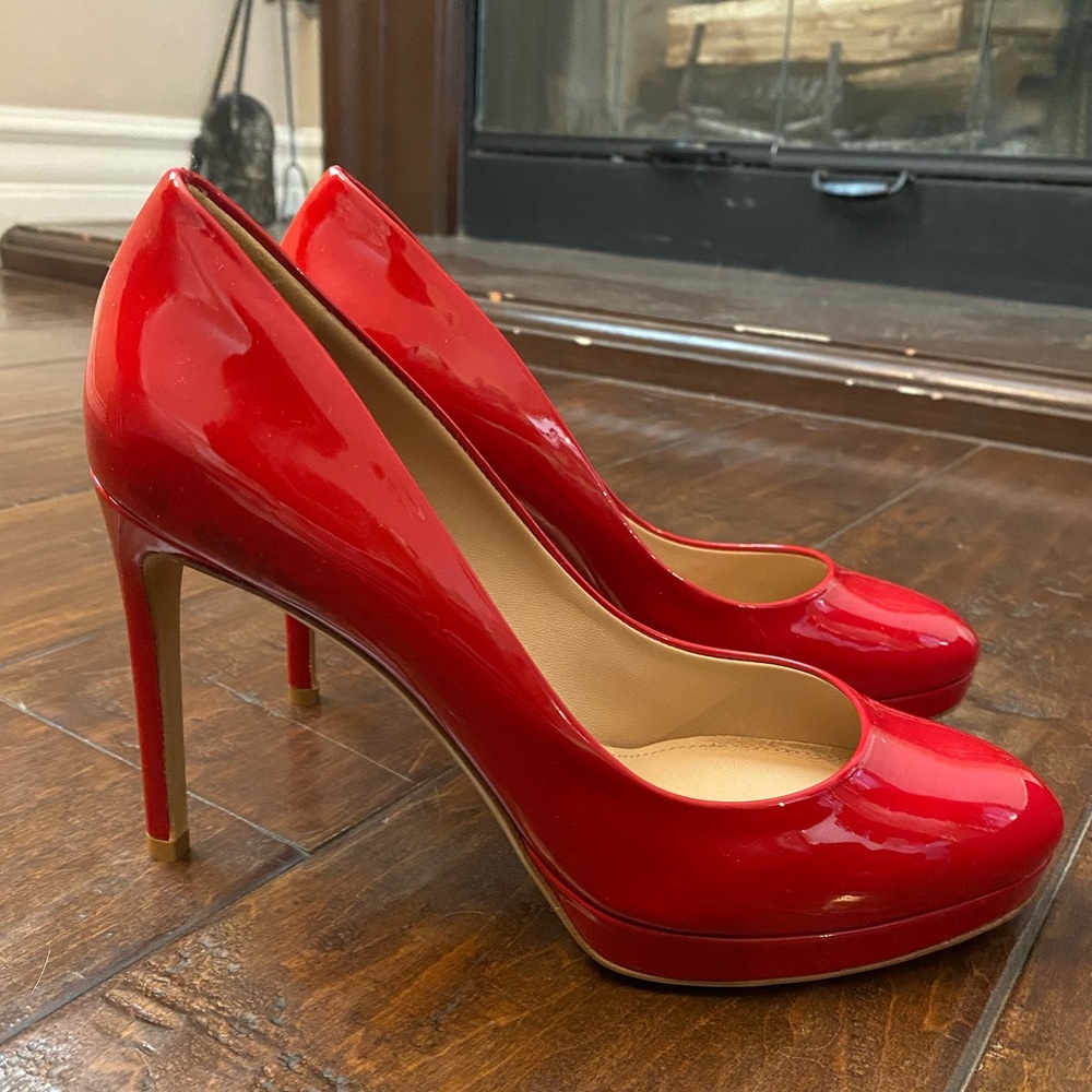 Salvatore Ferragamo Platform Red Patent Leather Heel - Picture 2 of 9